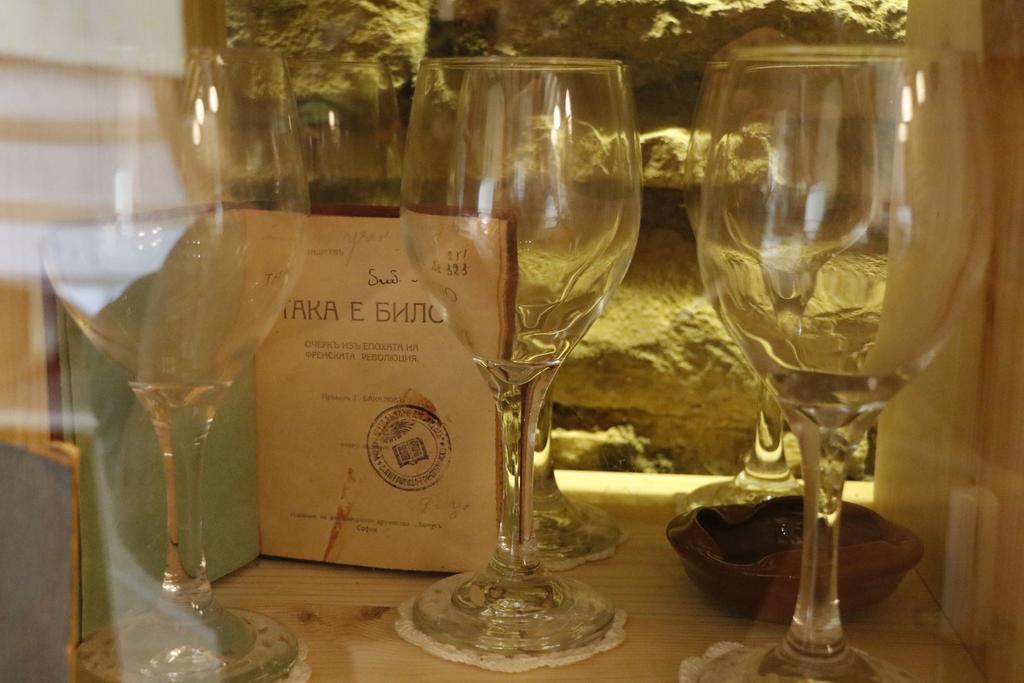 Guest House Epochs Since 1871 Lyaskovets 外观 照片