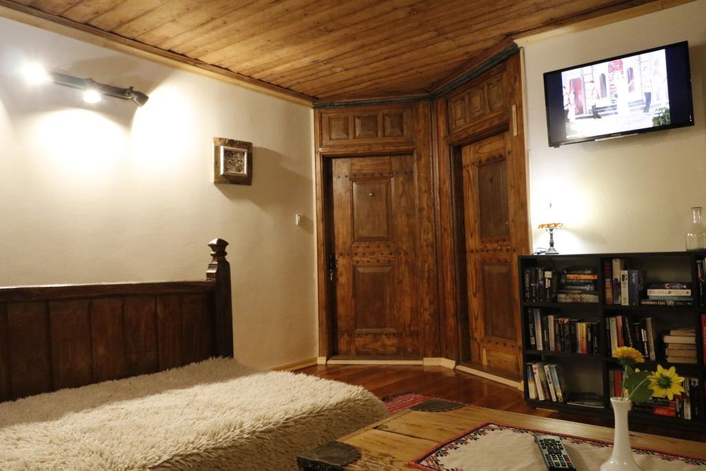 Guest House Epochs Since 1871 Lyaskovets 外观 照片
