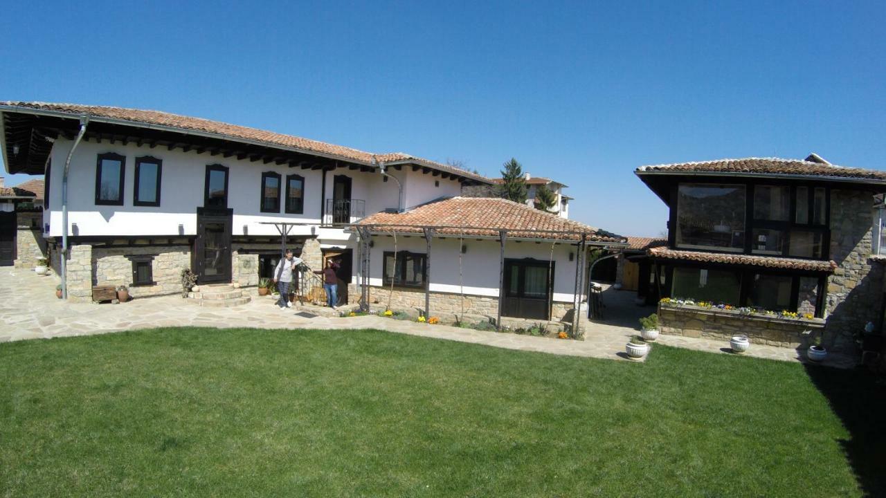 Guest House Epochs Since 1871 Lyaskovets 外观 照片